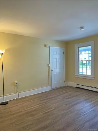 $4,200 | 46 East Market Street, Red Hook, NY 12571