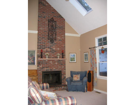 115 Whitcomb Road Boxborough, MA 01719 - Photo 4 of 12