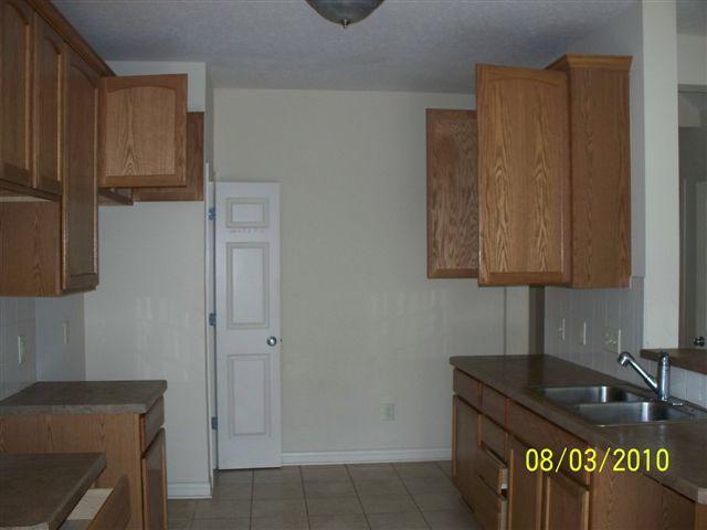 2715 Rinaldi Drive Columbus, OH 43219 - Photo 3 of 5