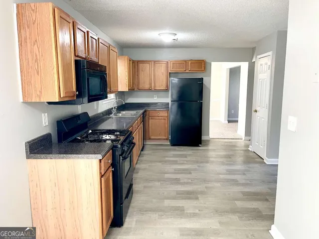 $1,895 | 2024 Smithfield Avenue, Ellenwood, GA 30294