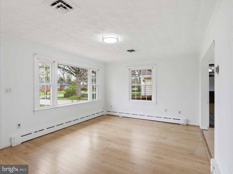 6404 Inwood Drive Springfield, VA 22150 - Photo 13 of 41 an empty room with window