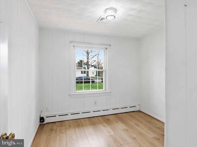6404 Inwood Drive Springfield, VA 22150 - Photo 15 of 41 an empty room with a window