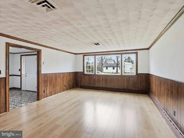 $749,000 | 6404 Inwood Drive, Springfield, VA 22150