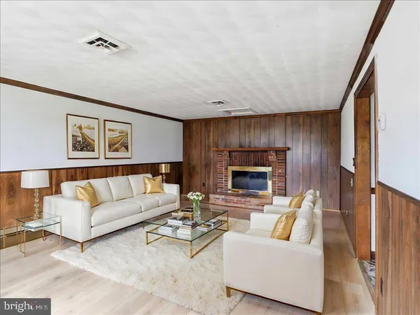$749,000 | 6404 Inwood Drive, Springfield, VA 22150