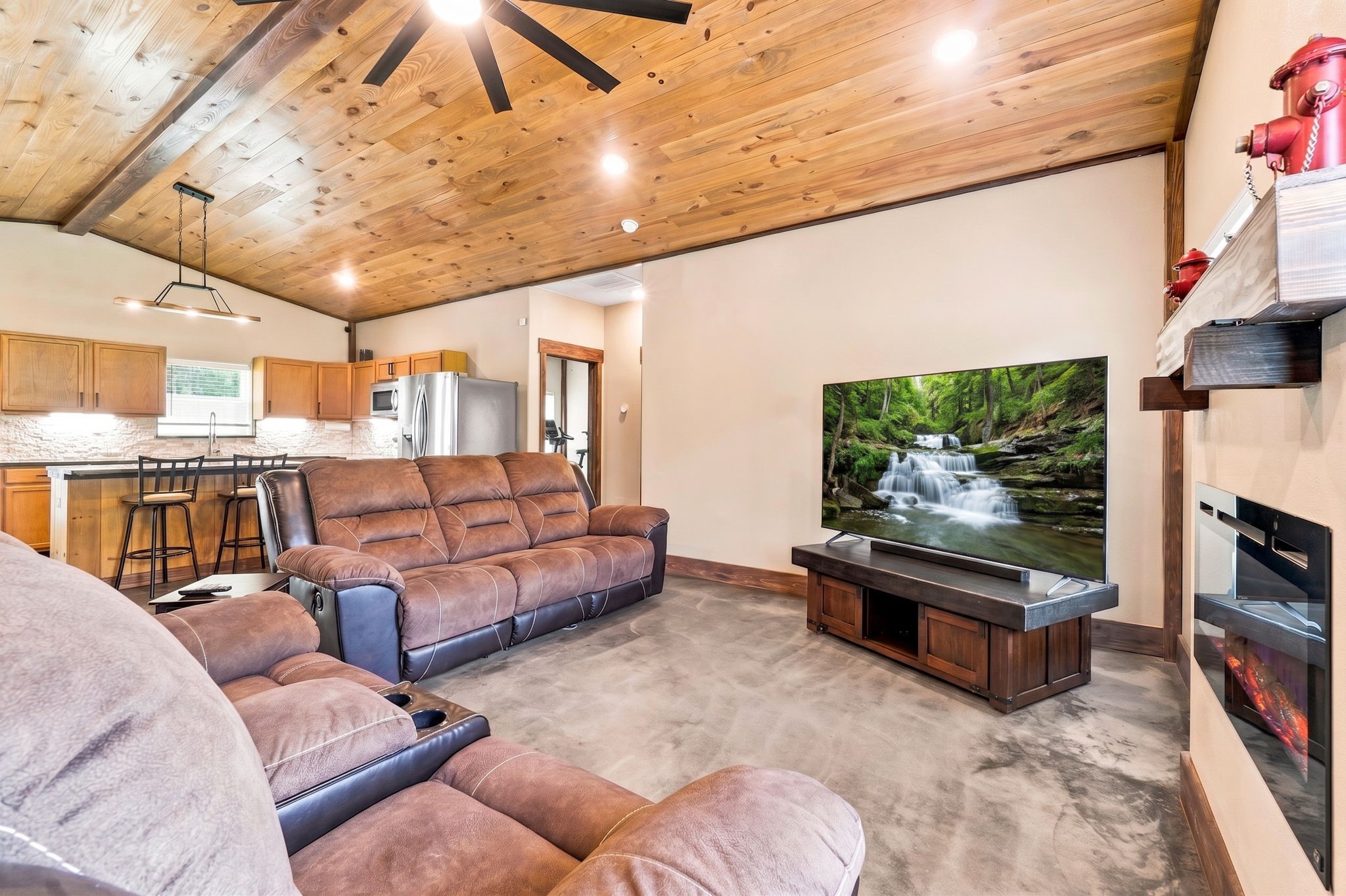 1383 Tram Road Livingston, TX 77351 - Photo 5 of 49 Gallery Image 5