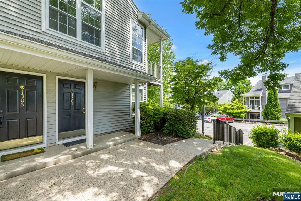 1306 Paddington Road, Unit 1306 Mahwah, NJ 07430 - Photo 2 of 36