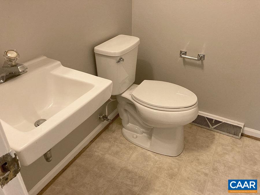 309 North Bennington Road Charlottesville, VA 22901 - Photo 10 of 18 Gallery Image 10
