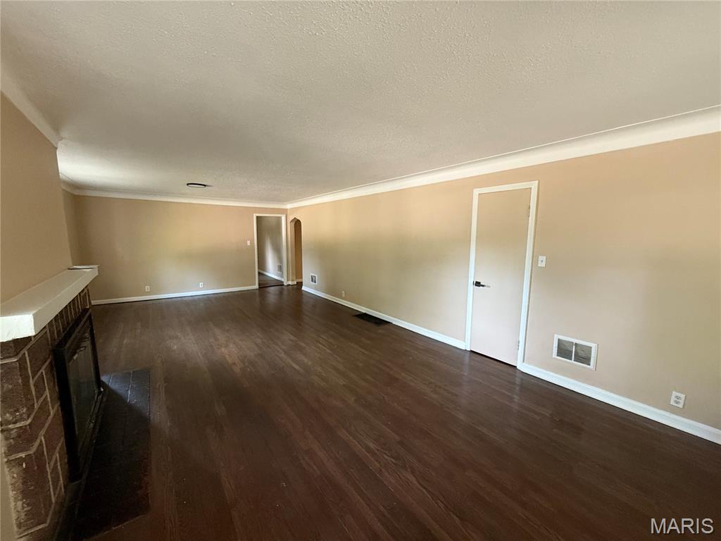 1911 Redman Road St. Louis, MO 63138 - Photo 4 of 23