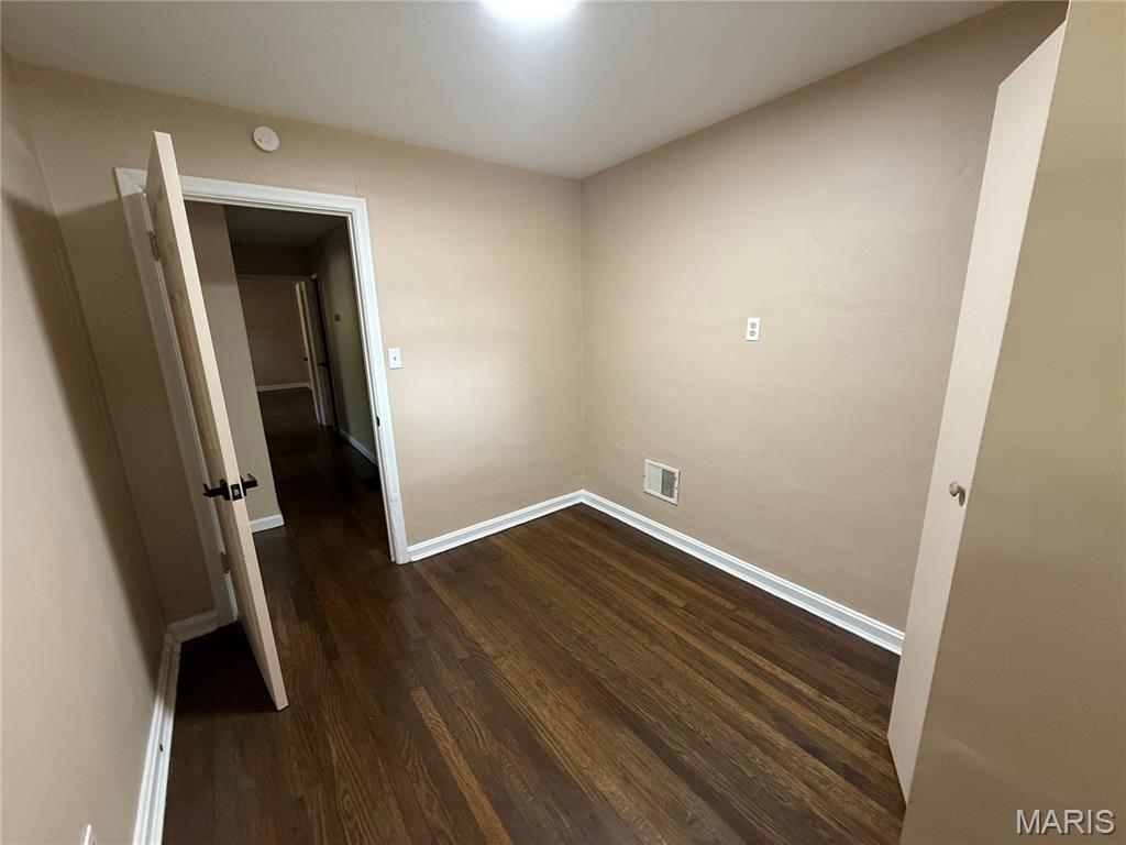 1911 Redman Road St. Louis, MO 63138 - Photo 10 of 23