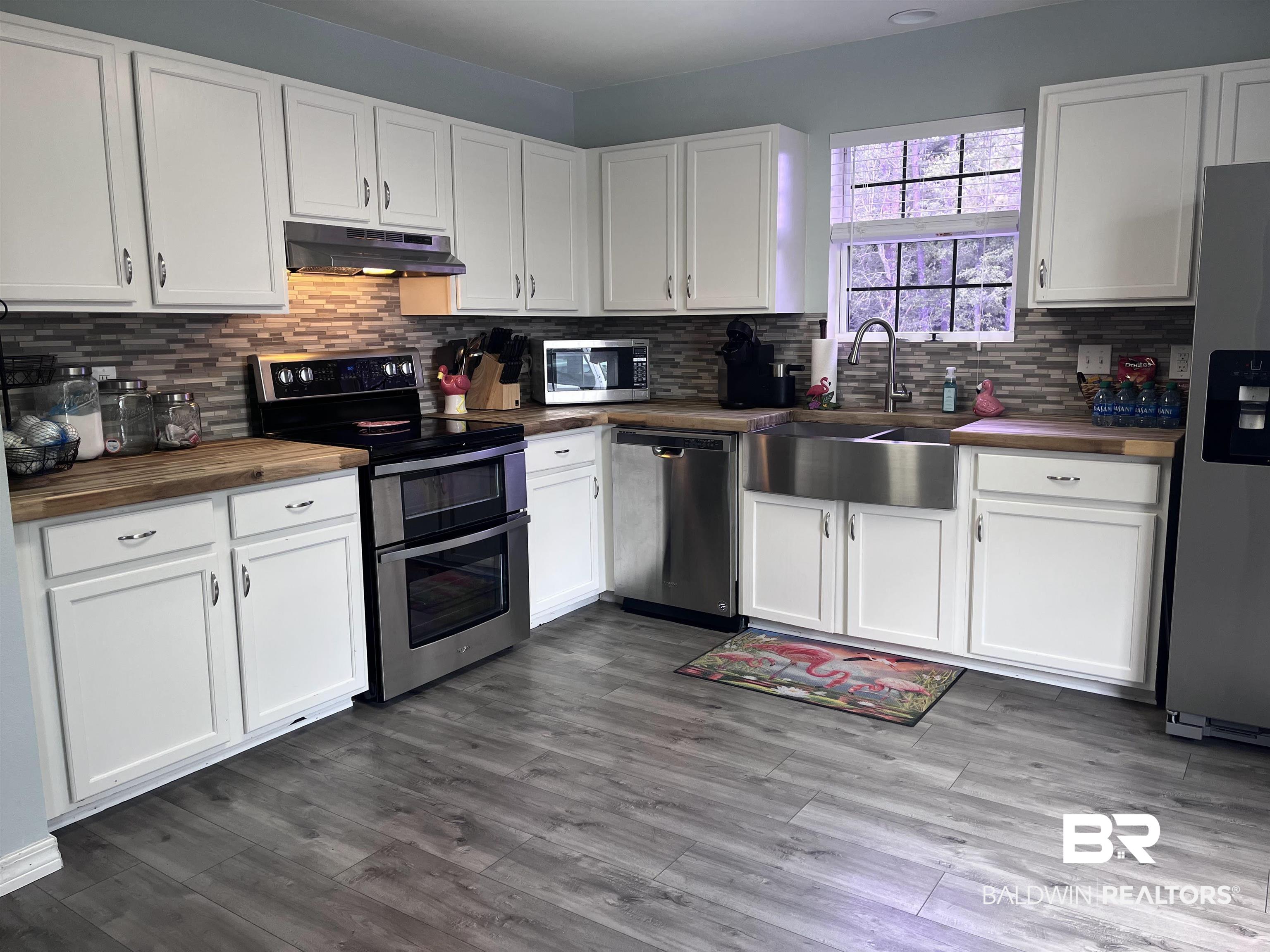 17 Claudette Circle Orange Beach, AL 36561 - Photo 26 of 42 Updated Kitchen with Stai