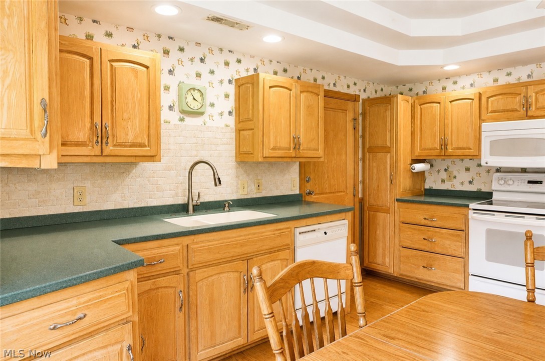 1561 Granger Road Medina, OH 44256 - Photo 5 of 39 Gallery Image 5