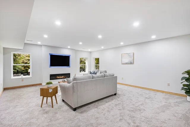 $576,000 | 944 Tibalew Drive Northwest, Sparta, MI 49345