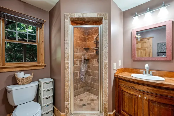 $375,000 | 647 Omega Drive, Spring City, TN 37381