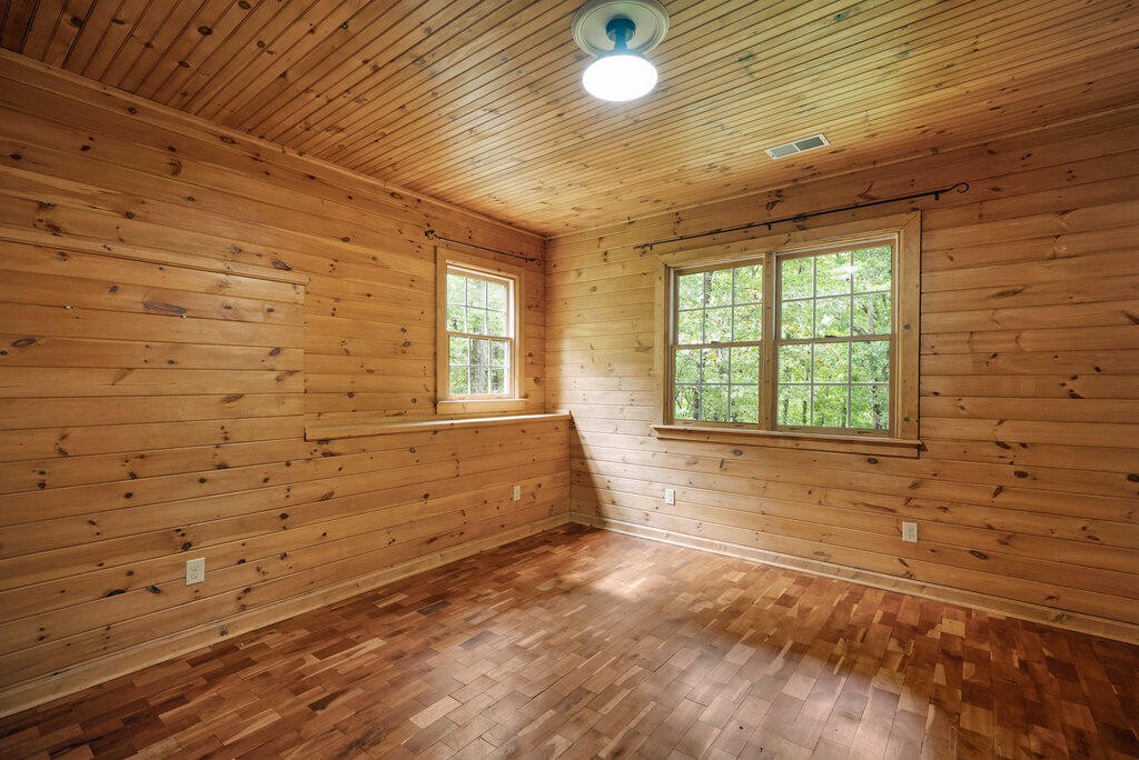 647 Omega Drive Spring City, TN 37381 - Photo 18 of 31