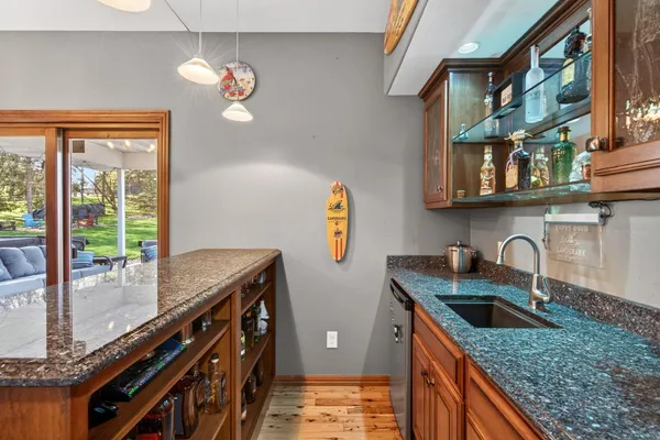 $675,000 | 1216 East Apple Creek Road, Appleton, WI 54913