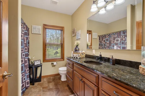 $675,000 | 1216 East Apple Creek Road, Appleton, WI 54913