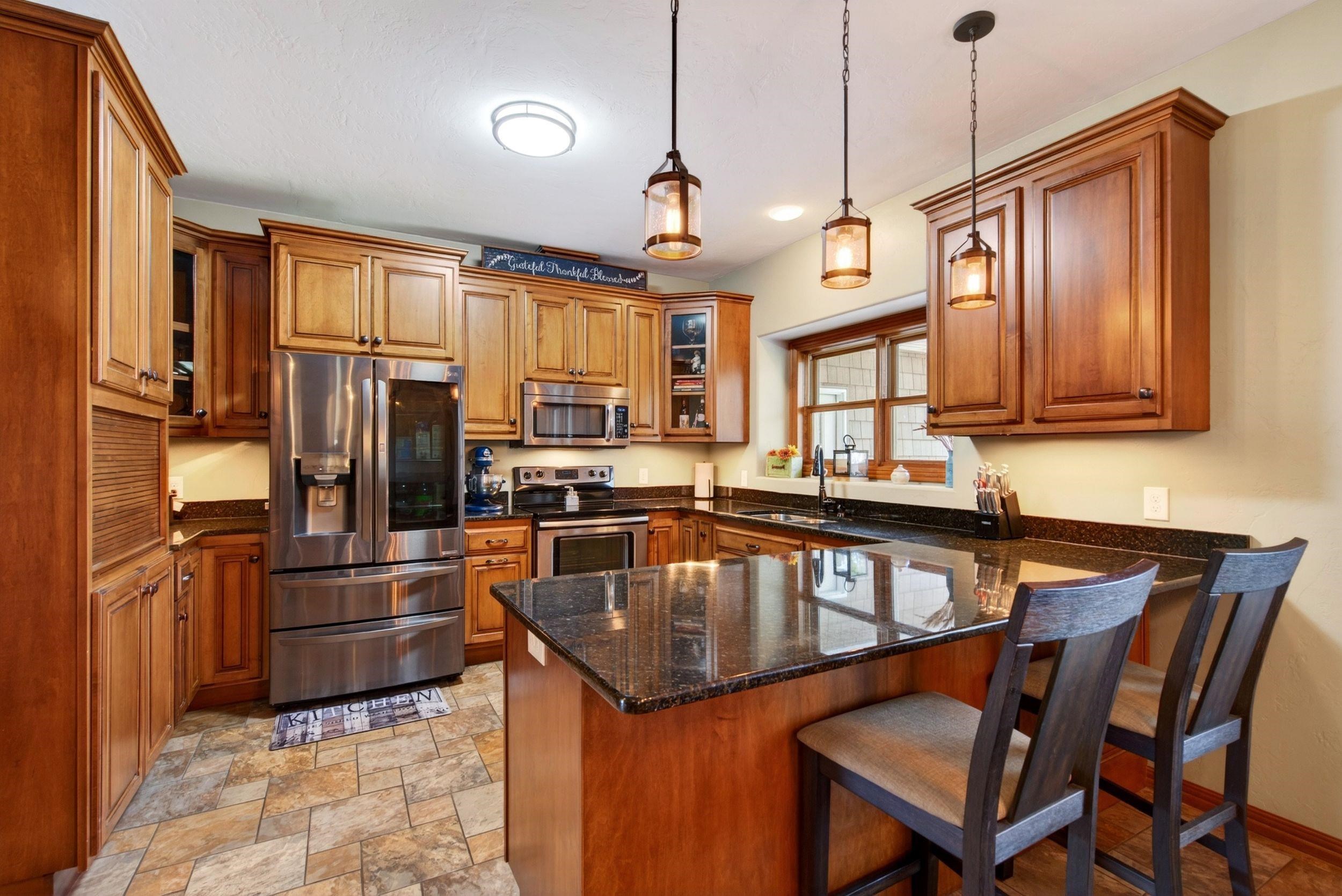 1216 East Apple Creek Road Appleton, WI 54913 - Photo 5 of 62