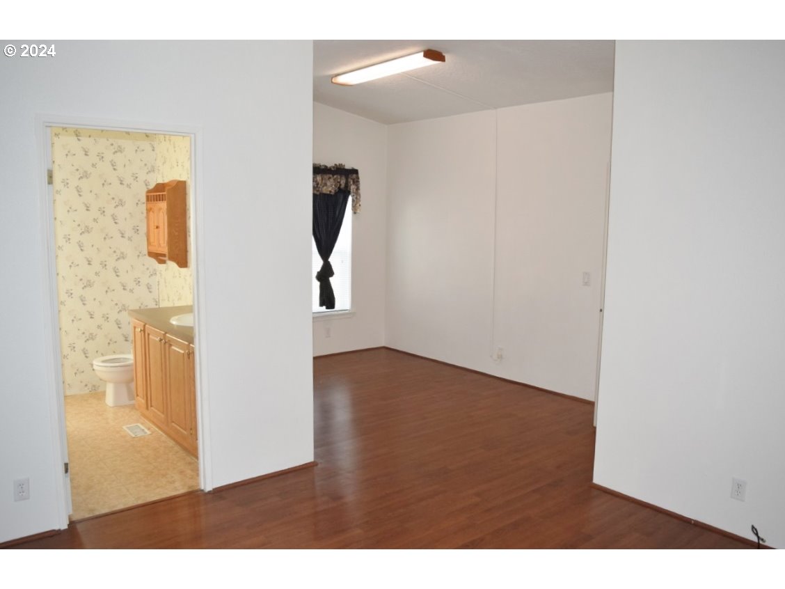 103 Columbia Street Helix, OR 97835 - Photo 13 of 30