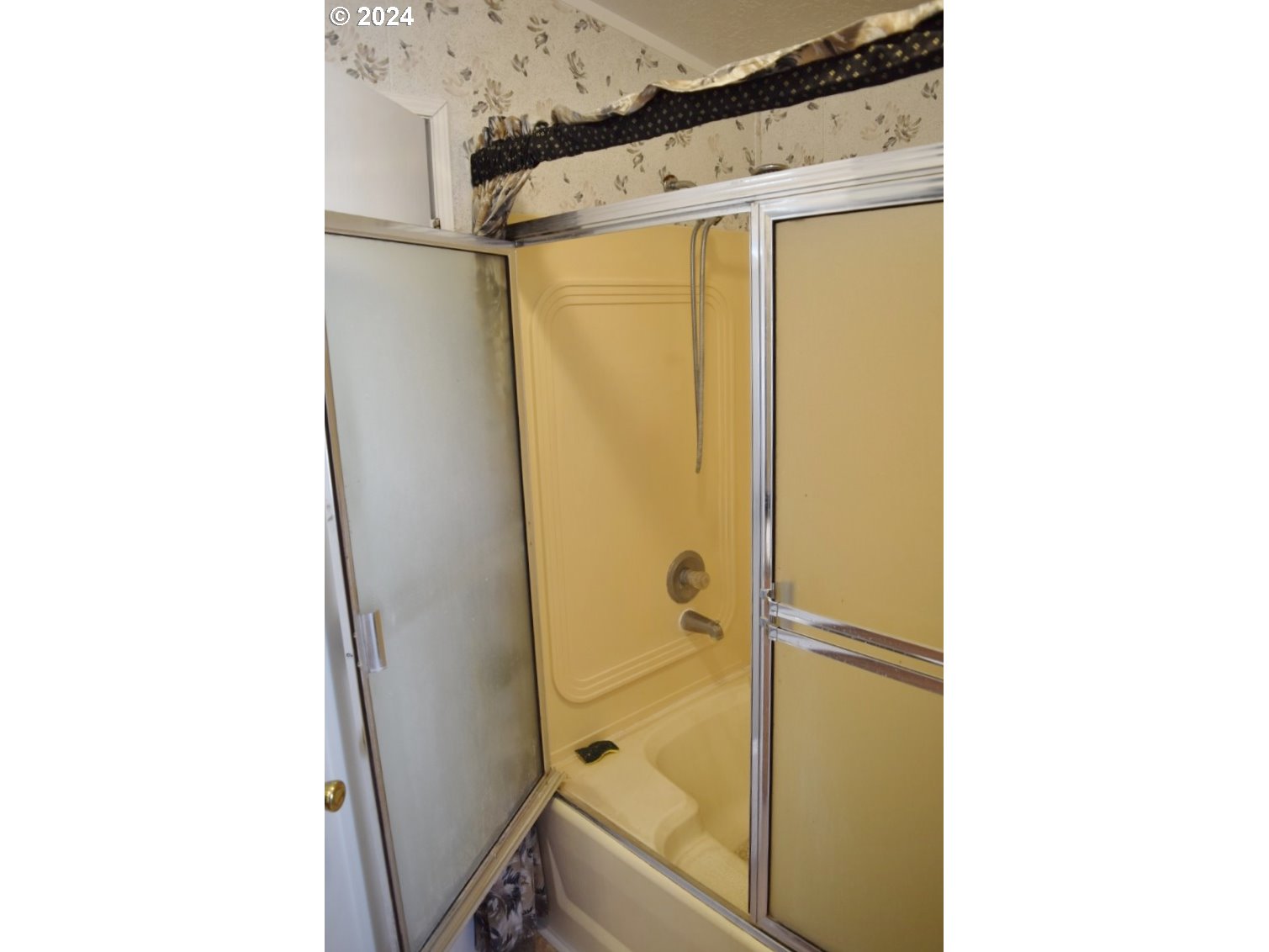 103 Columbia Street Helix, OR 97835 - Photo 17 of 30