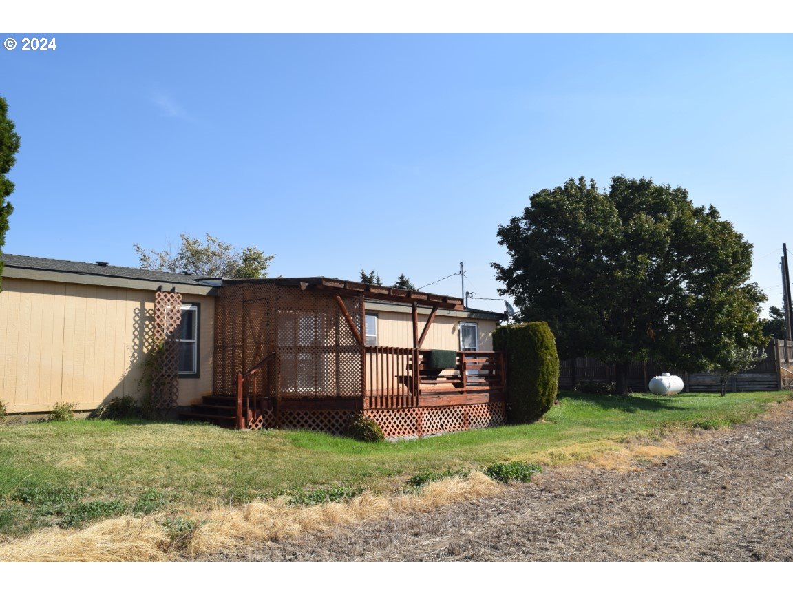 103 Columbia Street Helix, OR 97835 - Photo 4 of 30