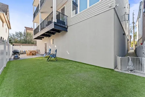 $749,000 | 306 New York Avenue, Unit 201, Union City, NJ 07087