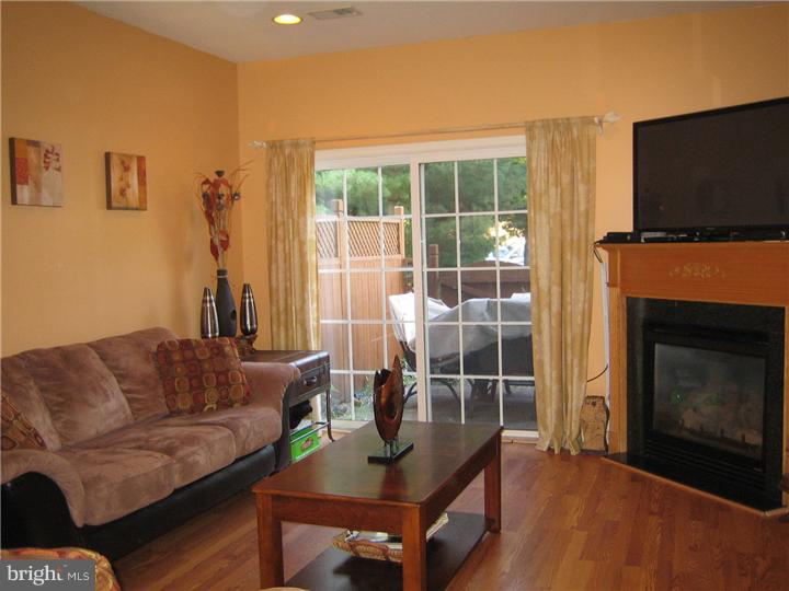 20 Warwick Road West Windsor, NJ 08550 - Photo 4 of 14 Family Room