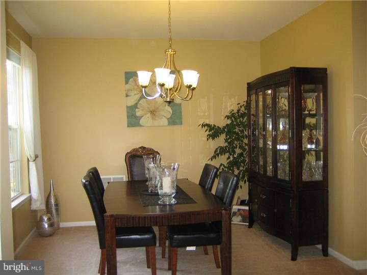 20 Warwick Road West Windsor, NJ 08550 - Photo 5 of 14 Dining Room
