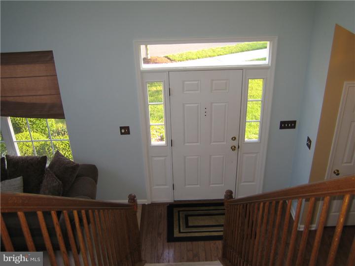 20 Warwick Road West Windsor, NJ 08550 - Photo 6 of 14 Foyer