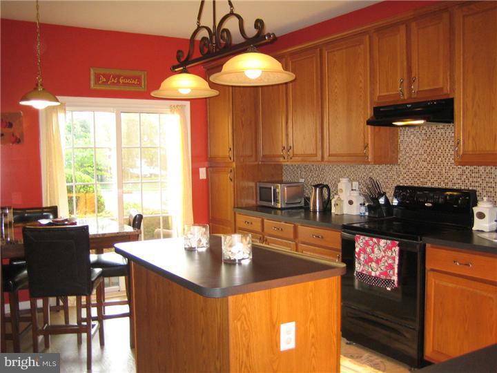 20 Warwick Road West Windsor, NJ 08550 - Photo 7 of 14 Kitchen
