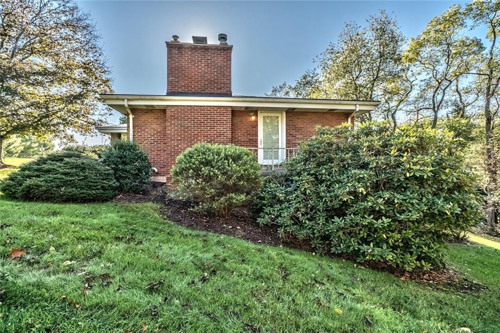 1349 Anderson Road Pittsburgh, PA 15209 - Photo 3 of 25