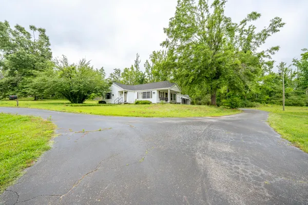 $249,000 | 2975 Highway 22, Michie, TN 38357