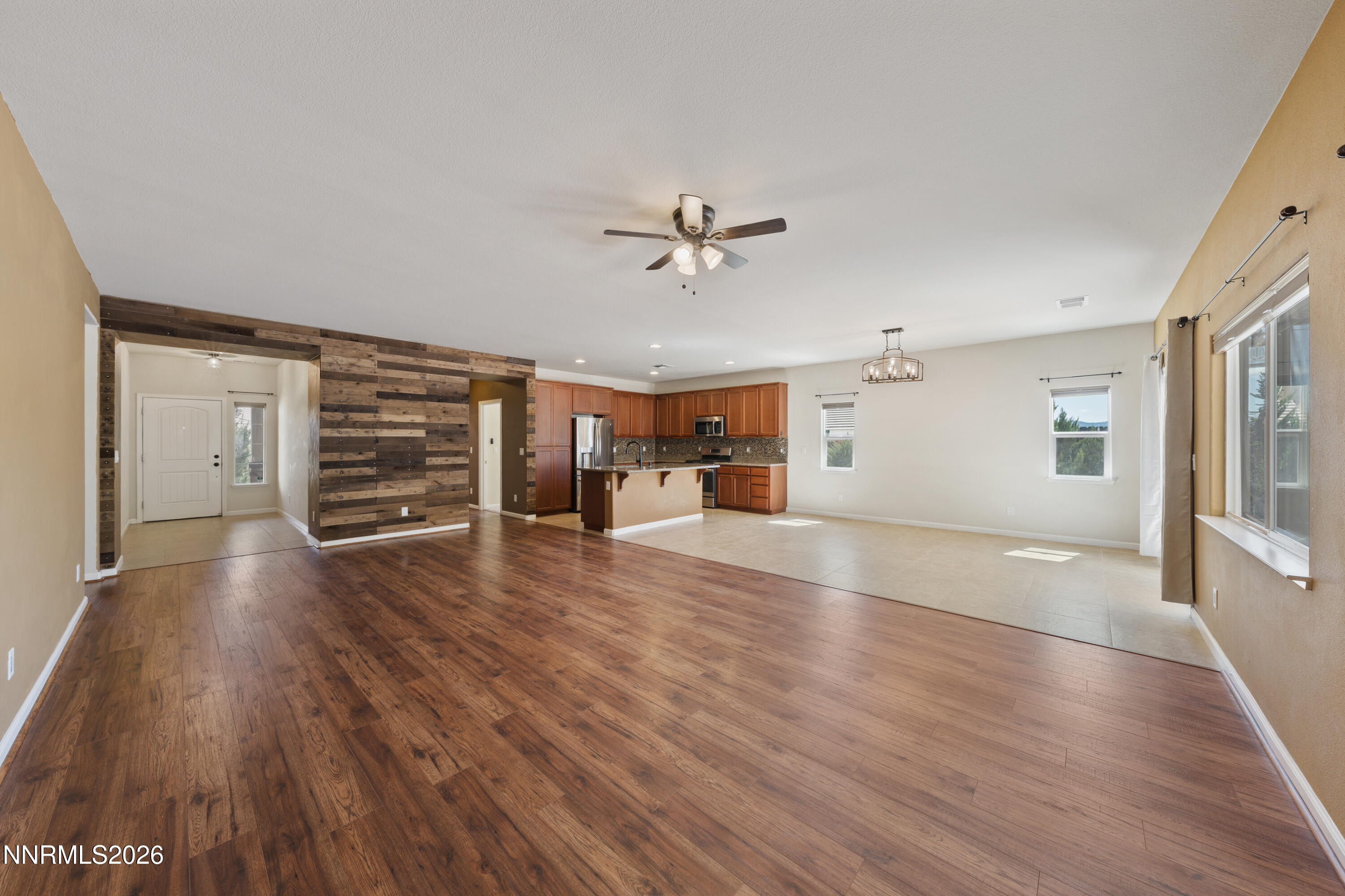 17965 Cedar Mountain Court Reno, NV 89508 - Photo 4 of 58 A7V03267