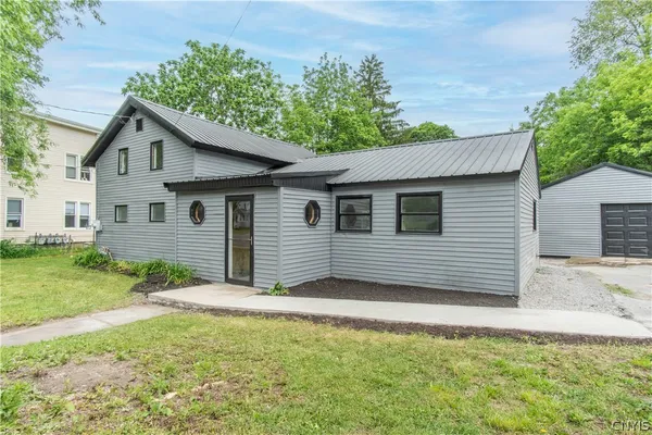 $289,900 | 108 West Remington Street, Rutland, NY 13612