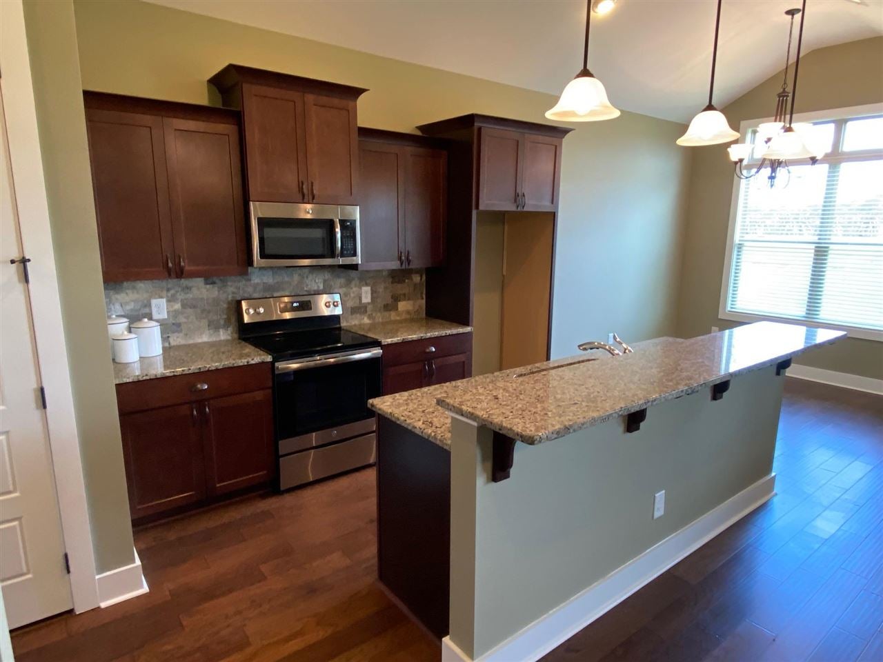 104 Barnyard Way Perry, GA 31069 - Photo 3 of 22 Gallery Image 3