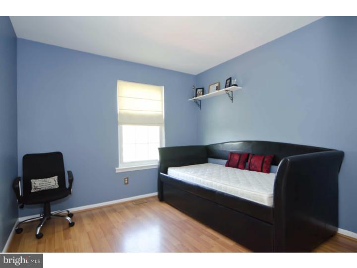 1039 Rafter Road Norristown, PA 19403 - Photo 17 of 21 Bedroom 3