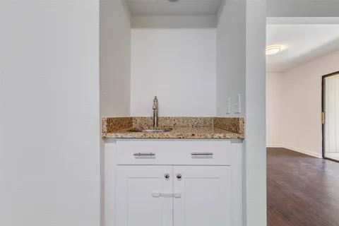 $155,000 | 8100 Cambridge Street, Unit 114, Houston, TX 77054