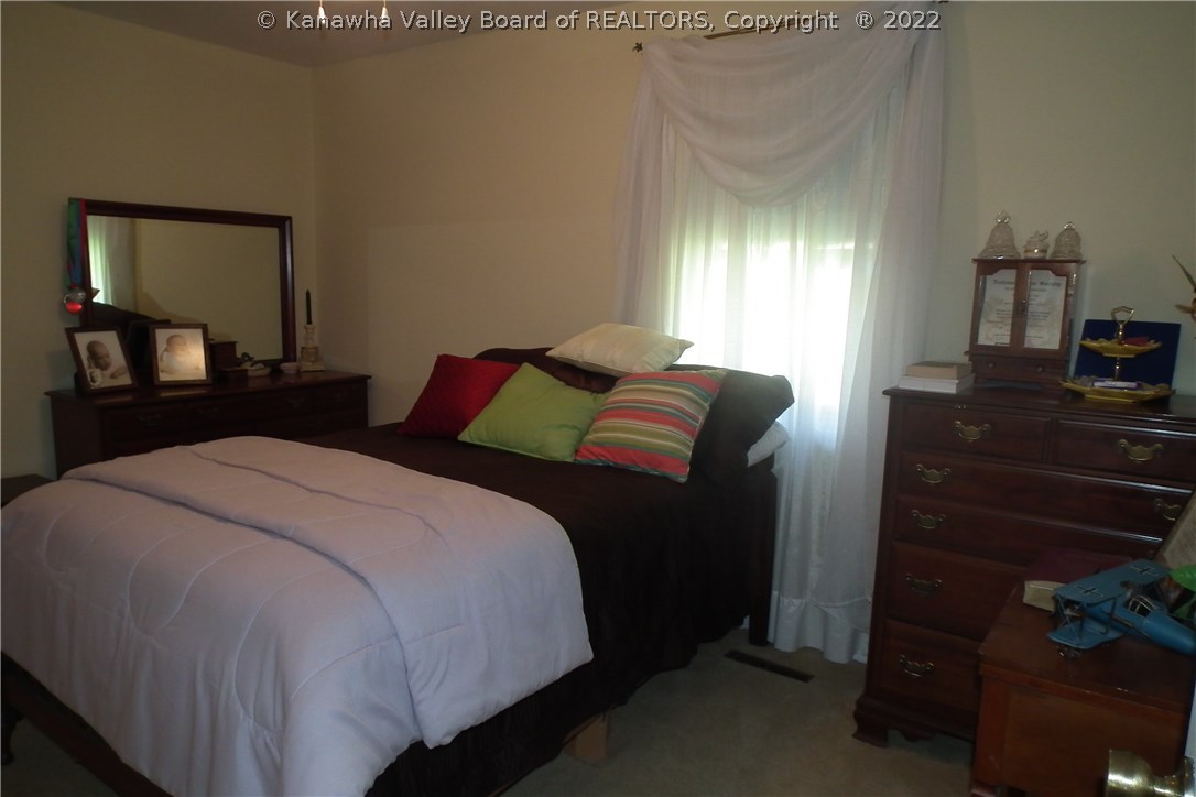 286 Gabe Road Clendenin, WV 25045 - Photo 12 of 16 Gallery Image 12