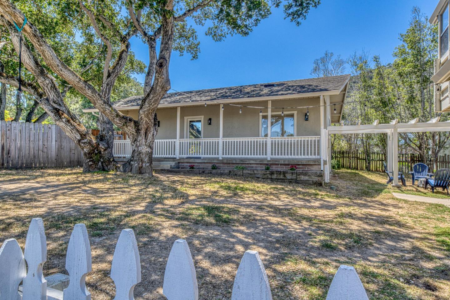 394 Mesa Road Salinas, CA 93908 - Photo 38 of 53 front view of a house with a yard