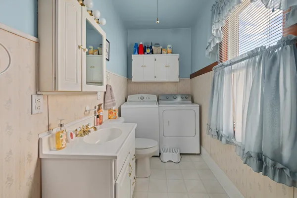 $169,900 | 225 East Wells Street, Geneseo, IL 61254