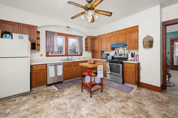 $169,900 | 225 East Wells Street, Geneseo, IL 61254