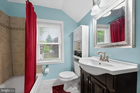 $340,000 | 506 West South Avenue, Glenolden, PA 19036