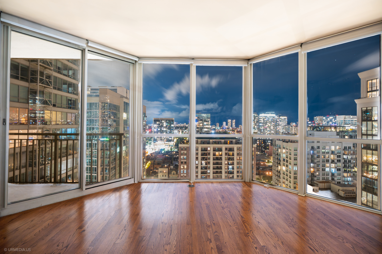 645 North Kingsbury Street, Unit 2109 Chicago, IL 60654 - Photo 4 of 36