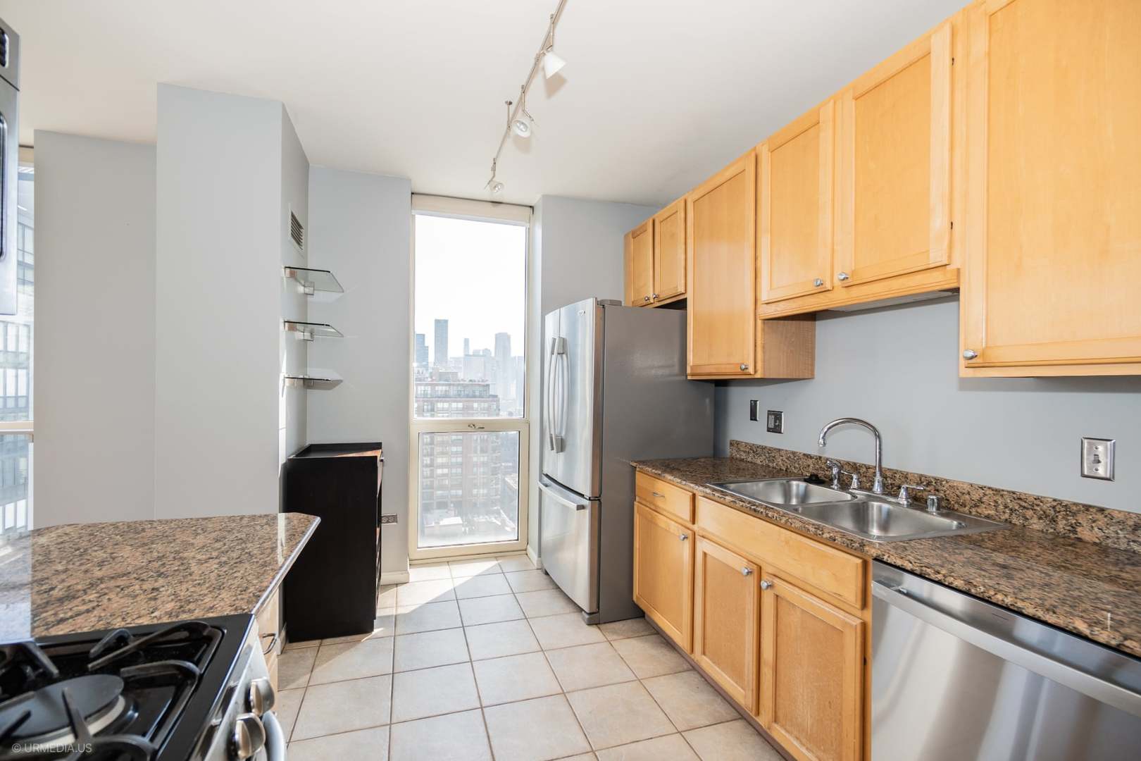 645 North Kingsbury Street, Unit 2109 Chicago, IL 60654 - Photo 8 of 36