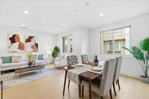 $1,658,000 | 270 Ariana Place, Mountain View, CA 94043