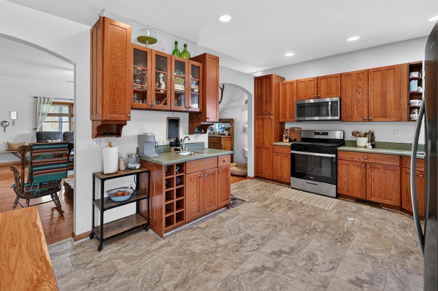 14091 Stamper Road Moores Hill, IN 47032 - Photo 13 of 49 Kitchen coffee bar / wet bar.