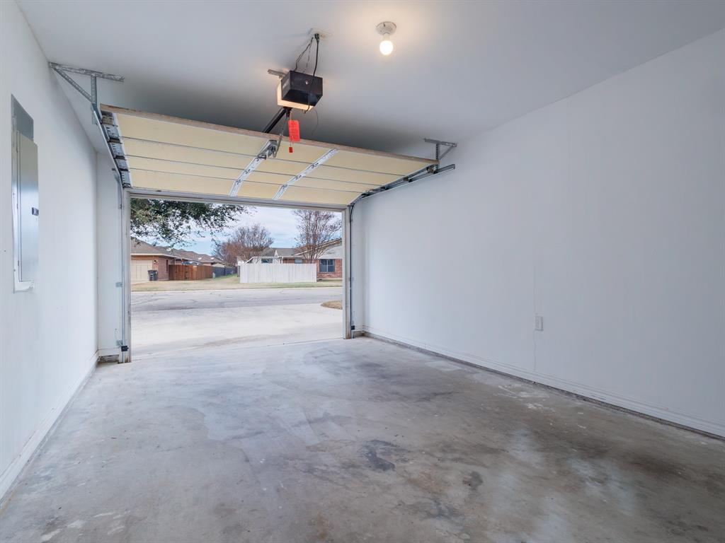 202 Abby Road Early, TX 76802 - Photo 23 of 28 a very nice looking room