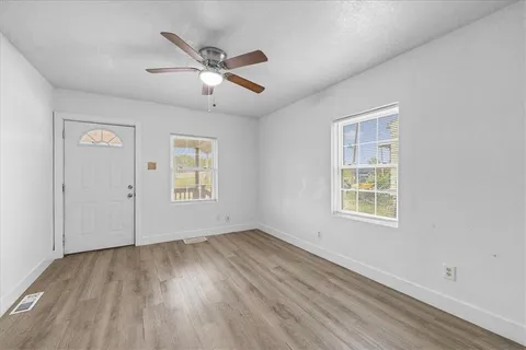 $105,000 | 5517 East 30 Terrace, Kansas City, MO 64128