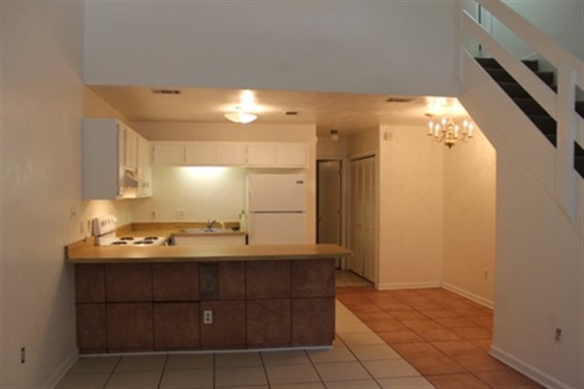 1113 Ocala Road, Unit 13 Tallahassee, FL 32304 - Photo 12 of 25 Gallery Image 12