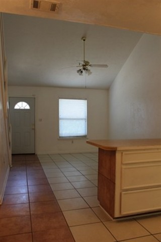 1113 Ocala Road, Unit 13 Tallahassee, FL 32304 - Photo 13 of 25 Gallery Image 13