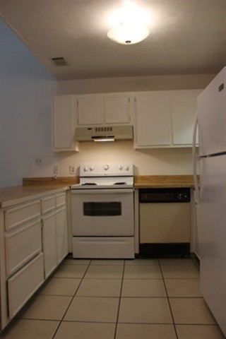 1113 Ocala Road, Unit 13 Tallahassee, FL 32304 - Photo 10 of 25 Gallery Image 10